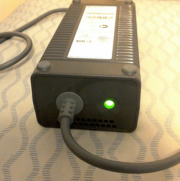 Xbox 16.5 amp power block - Picture 2 of 2